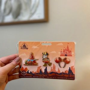 Minnie Main Attraction BTM Pin Set